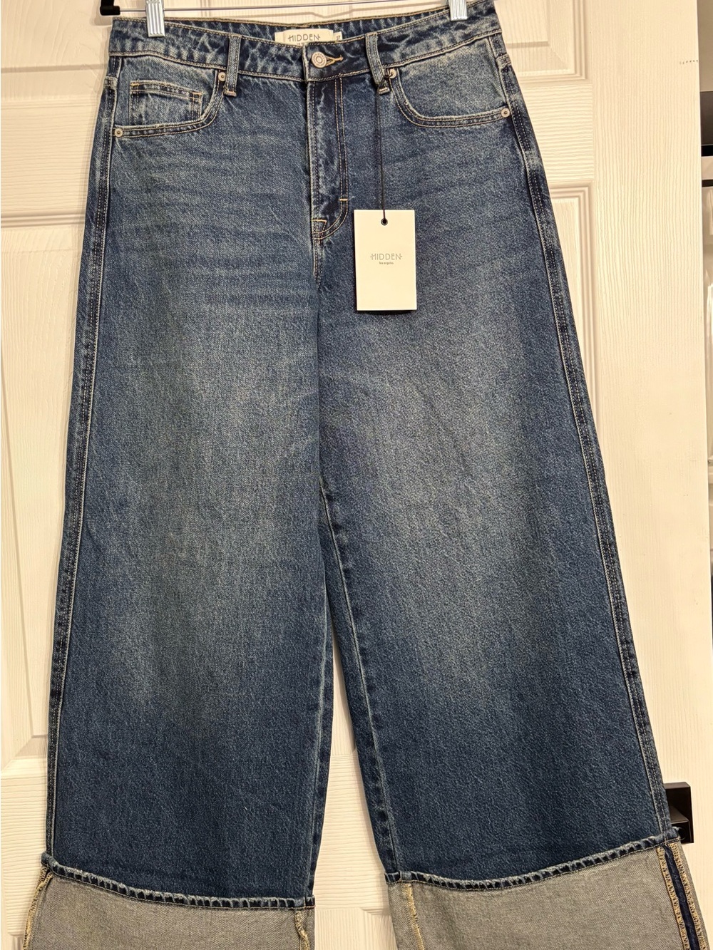 Hidden Denim Wide-Leg Crop Jeans in Medium Blue